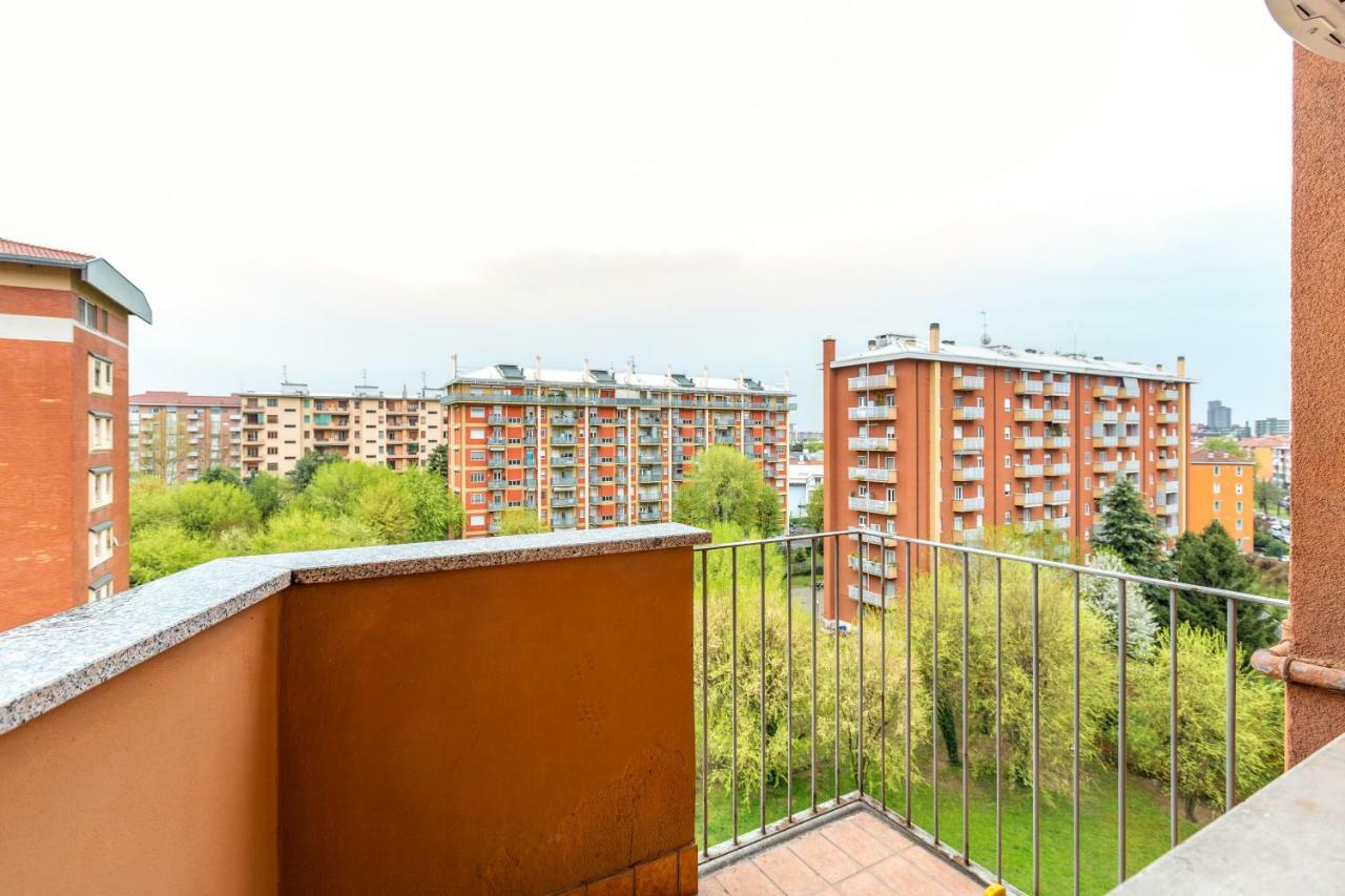 Renewed Balcony Flat With Green Garden 米兰 外观 照片